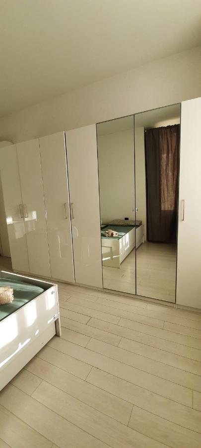 Intero Appartamento Lgbtq+ Zona Loreto Milano Ngoại thất bức ảnh